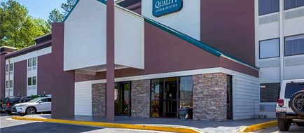 Quality Inn & Suites Atlanta Six Flags Exterior