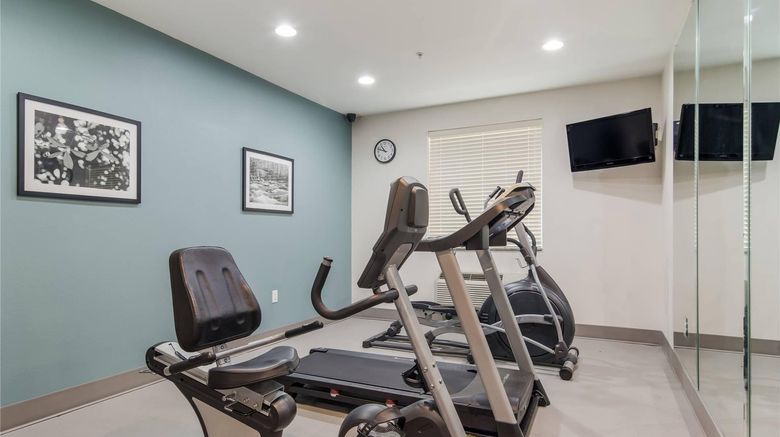 <b>Sleep Inn & Suites Health</b>. Images powered by <a href="https://iceportal.shijigroup.com/" title="IcePortal" target="_blank">IcePortal</a>.