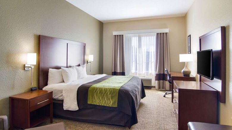 <b>Comfort Inn Room</b>. Images powered by <a href="https://iceportal.shijigroup.com/" title="IcePortal" target="_blank">IcePortal</a>.