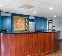 Comfort Suites Atlanta Airport Lobby