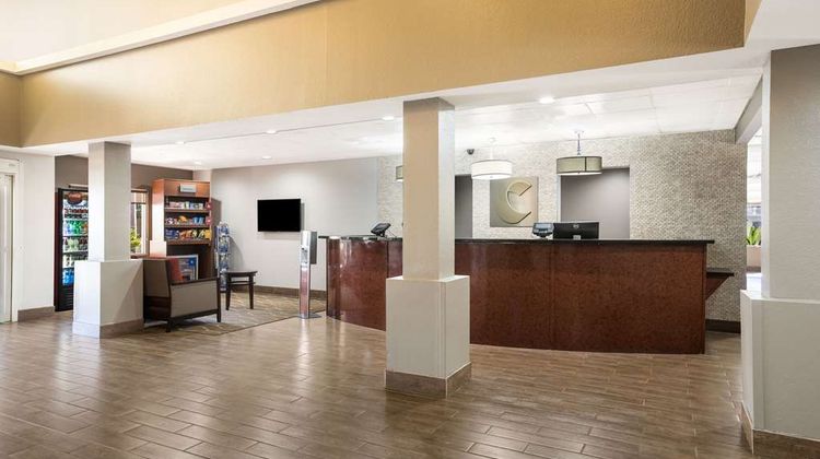 Comfort Suites Lobby