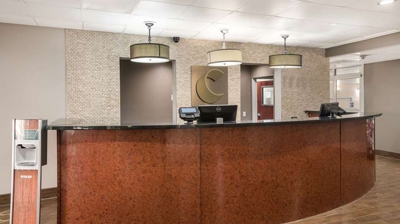 <b>Comfort Suites Lobby</b>. Images powered by <a href="https://iceportal.shijigroup.com/" title="IcePortal" target="_blank">IcePortal</a>.