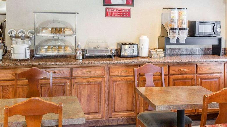 <b>Econo Lodge Brunswick Travel Center Restaurant</b>. Images powered by <a href="https://iceportal.shijigroup.com/" title="IcePortal" target="_blank">IcePortal</a>.