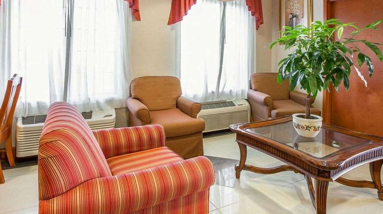 <b>Econo Lodge Brunswick Travel Center Lobby</b>. Images powered by <a href="https://iceportal.shijigroup.com/" title="IcePortal" target="_blank">IcePortal</a>.