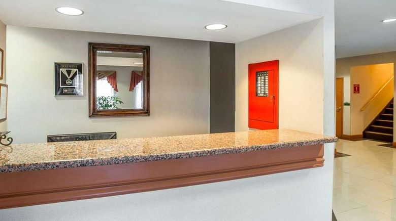 <b>Econo Lodge Brunswick Travel Center Lobby</b>. Images powered by <a href="https://iceportal.shijigroup.com/" title="IcePortal" target="_blank">IcePortal</a>.