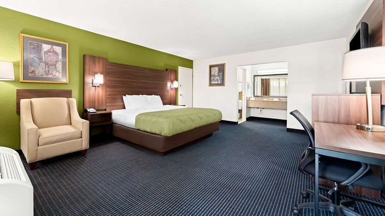 Quality Inn Americus Room