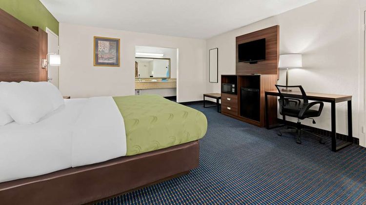 Quality Inn Americus Room