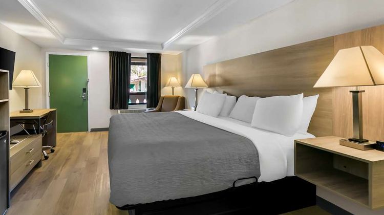 Quality Inn Room