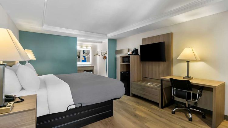 Quality Inn Room