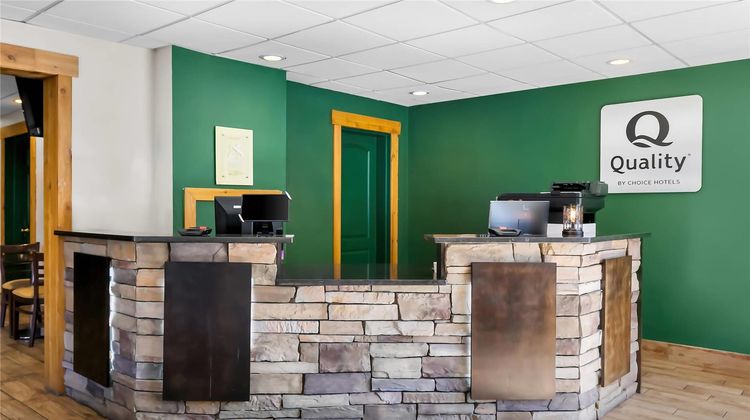 Quality Inn Lobby