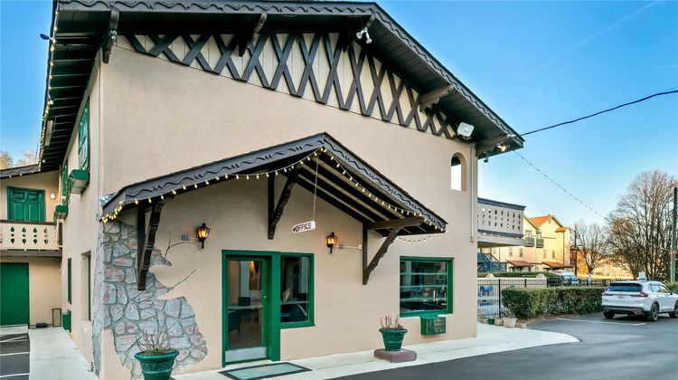 Quality Inn Exterior