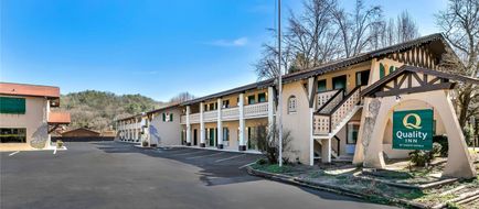 Quality Inn Exterior