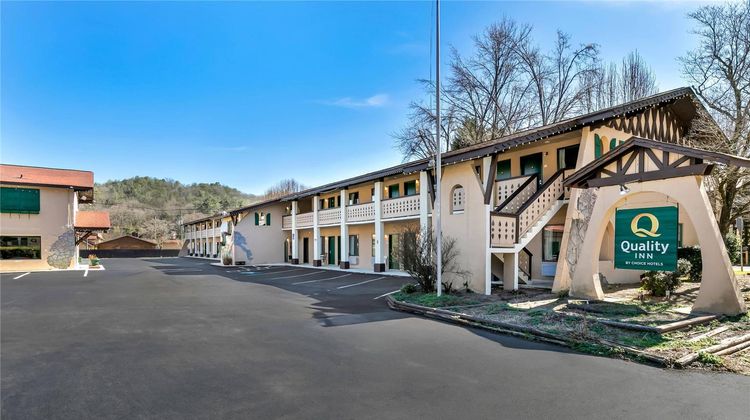 Quality Inn Exterior