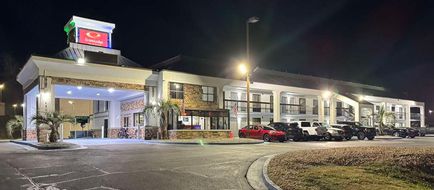 Econo Lodge Inn & Suites Macon Exterior