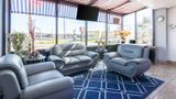 Econo Lodge Inn & Suites Macon Lobby