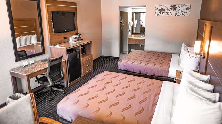 <b>Quality Inn & Suites near Six Flags Room</b>. Images powered by <a href="https://iceportal.shijigroup.com/" title="IcePortal" target="_blank">IcePortal</a>.