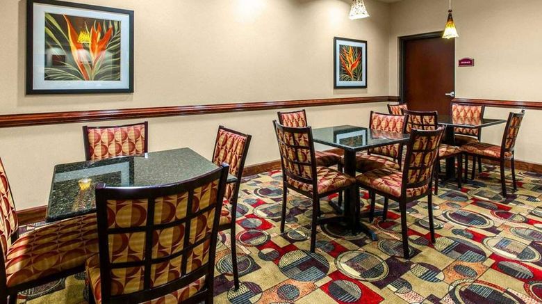 <b>Comfort Suites Waycross Restaurant</b>. Images powered by <a href="https://iceportal.shijigroup.com/" title="IcePortal" target="_blank">IcePortal</a>.