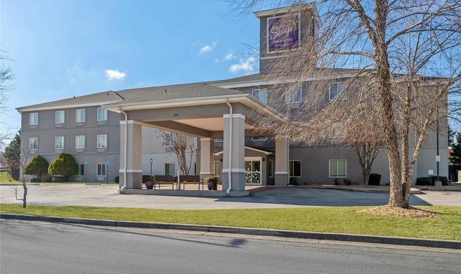 Sleep Inn & Suites Exterior