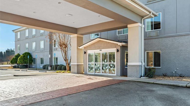 <b>Sleep Inn & Suites Exterior</b>. Images powered by <a href="https://iceportal.shijigroup.com/" title="IcePortal" target="_blank">IcePortal</a>.