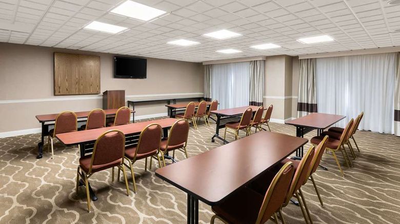 <b>Comfort Suites Commerce Meeting</b>. Images powered by <a href="https://iceportal.shijigroup.com/" title="IcePortal" target="_blank">IcePortal</a>.