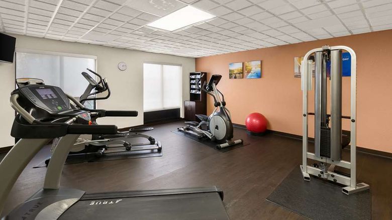 <b>Comfort Suites Commerce Health</b>. Images powered by <a href="https://iceportal.shijigroup.com/" title="IcePortal" target="_blank">IcePortal</a>.