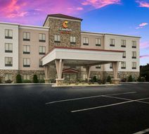 Comfort Suites Commerce Exterior