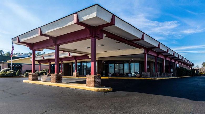 <b>Econo Lodge Inn & Suites Dublin Exterior</b>. Images powered by <a href="https://iceportal.shijigroup.com/" title="IcePortal" target="_blank">IcePortal</a>.