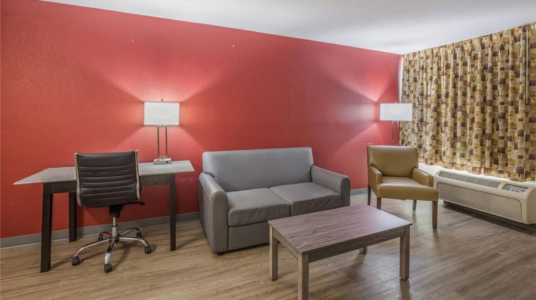 <b>Econo Lodge Thomasville Suite</b>. Images powered by <a href="https://iceportal.shijigroup.com/" title="IcePortal" target="_blank">IcePortal</a>.