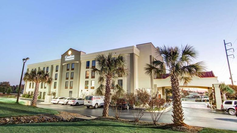 <b>Comfort Inn and Suites Athens North Exterior</b>. Images powered by <a href="https://iceportal.shijigroup.com/" title="IcePortal" target="_blank">IcePortal</a>.