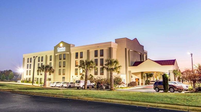 <b>Comfort Inn and Suites Athens North Exterior</b>. Images powered by <a href="https://iceportal.shijigroup.com/" title="IcePortal" target="_blank">IcePortal</a>.