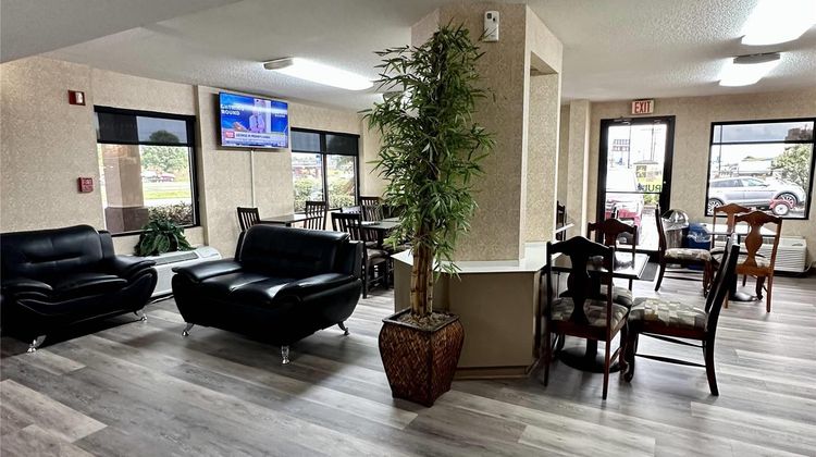 Quality Inn Byron Lobby