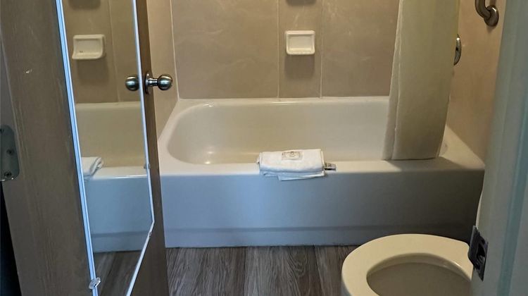 Quality Inn Byron Room