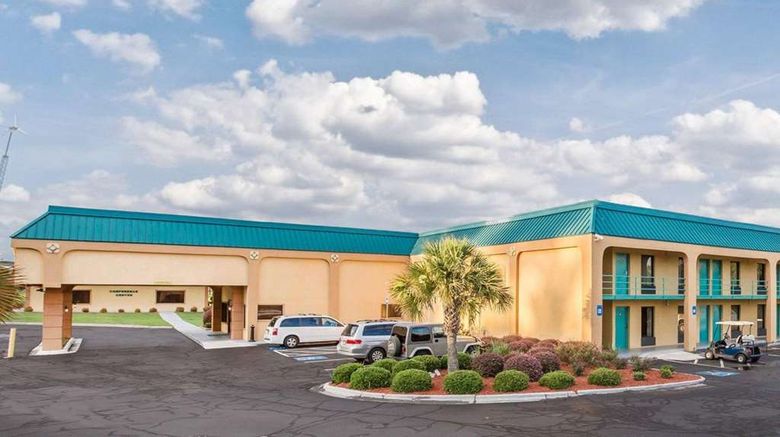 <b>Quality Inn Macon West Exterior</b>. Images powered by <a href="https://iceportal.shijigroup.com/" title="IcePortal" target="_blank">IcePortal</a>.