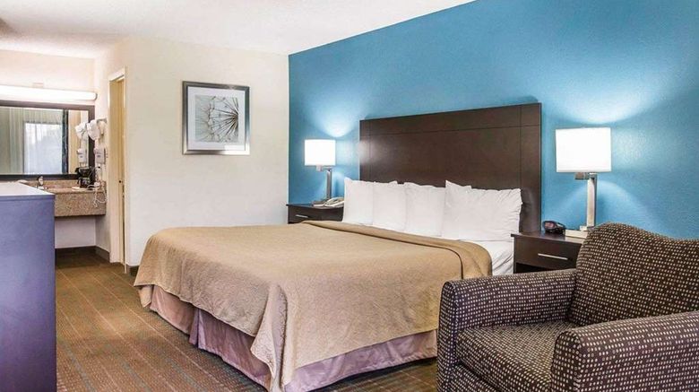<b>Quality Inn Macon West Room</b>. Images powered by <a href="https://iceportal.shijigroup.com/" title="IcePortal" target="_blank">IcePortal</a>.