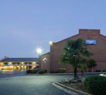 Rodeway Inn Norcross Exterior
