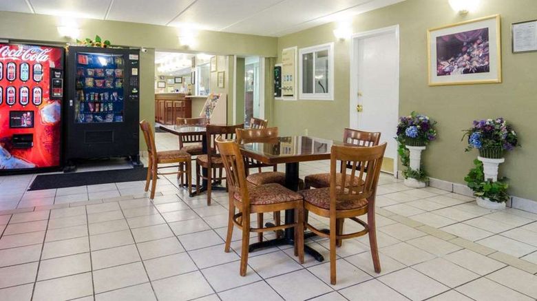 <b>Rodeway Inn Norcross Restaurant</b>. Images powered by <a href="https://iceportal.shijigroup.com/" title="IcePortal" target="_blank">IcePortal</a>.