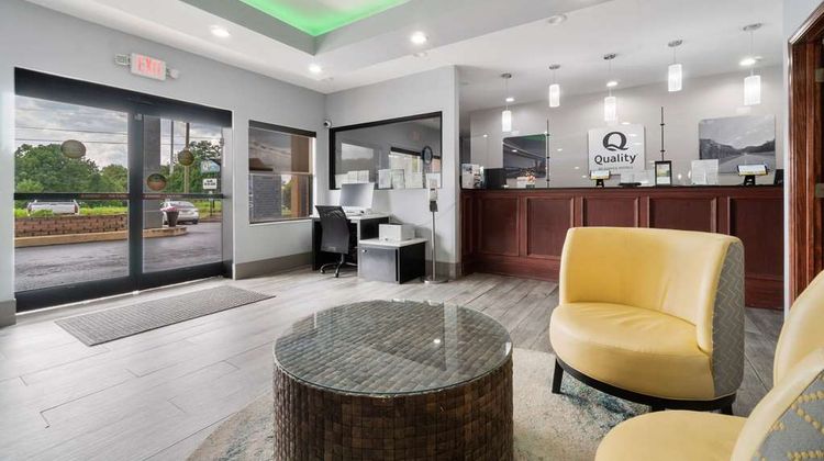 Quality Inn Lobby