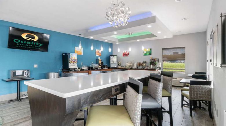 <b>Quality Inn Restaurant</b>. Images powered by <a href="https://iceportal.shijigroup.com/" title="IcePortal" target="_blank">IcePortal</a>.
