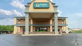 <b>Quality Inn Exterior</b>. Images powered by <a href="https://iceportal.shijigroup.com/" title="IcePortal" target="_blank">IcePortal</a>.