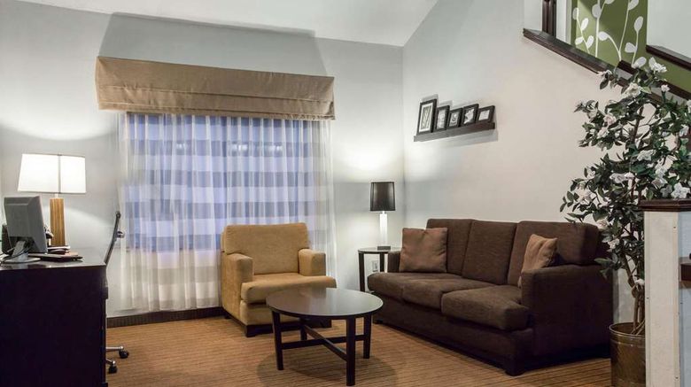 <b>Rodeway Inn at Six Flags Lobby</b>. Images powered by <a href="https://iceportal.shijigroup.com/" title="IcePortal" target="_blank">IcePortal</a>.