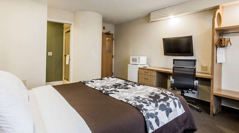 <b>Rodeway Inn at Six Flags Room</b>. Images powered by <a href="https://iceportal.shijigroup.com/" title="IcePortal" target="_blank">IcePortal</a>.