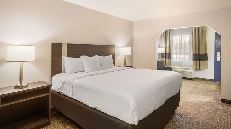 <b>Clarion Pointe Suite</b>. Images powered by <a href="https://iceportal.shijigroup.com/" title="IcePortal" target="_blank">IcePortal</a>.