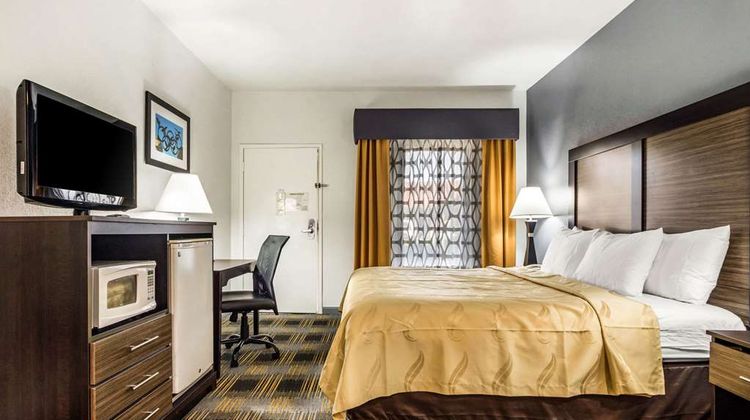 Quality Inn near Six Flags Room