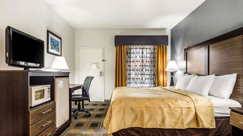 <b>Quality Inn near Six Flags Room</b>. Images powered by <a href="https://iceportal.shijigroup.com/" title="IcePortal" target="_blank">IcePortal</a>.