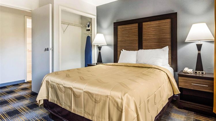 Quality Inn near Six Flags Suite