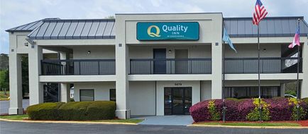 Quality Inn near Six Flags Exterior