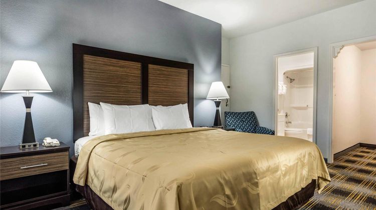 Quality Inn near Six Flags Room