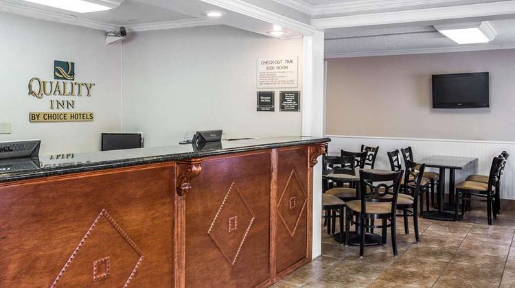 Quality Inn Madison Lobby