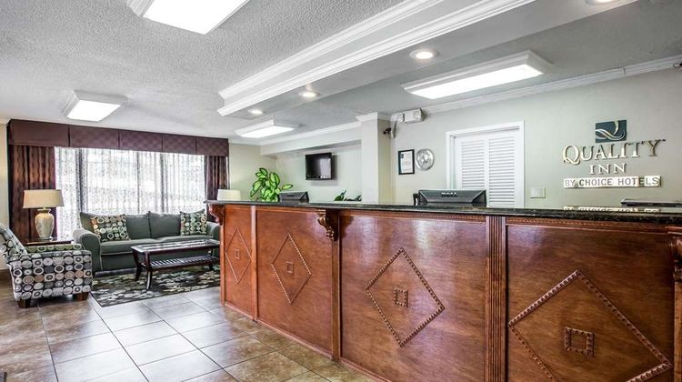 Quality Inn Madison Lobby