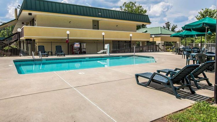 Quality Inn Madison Pool